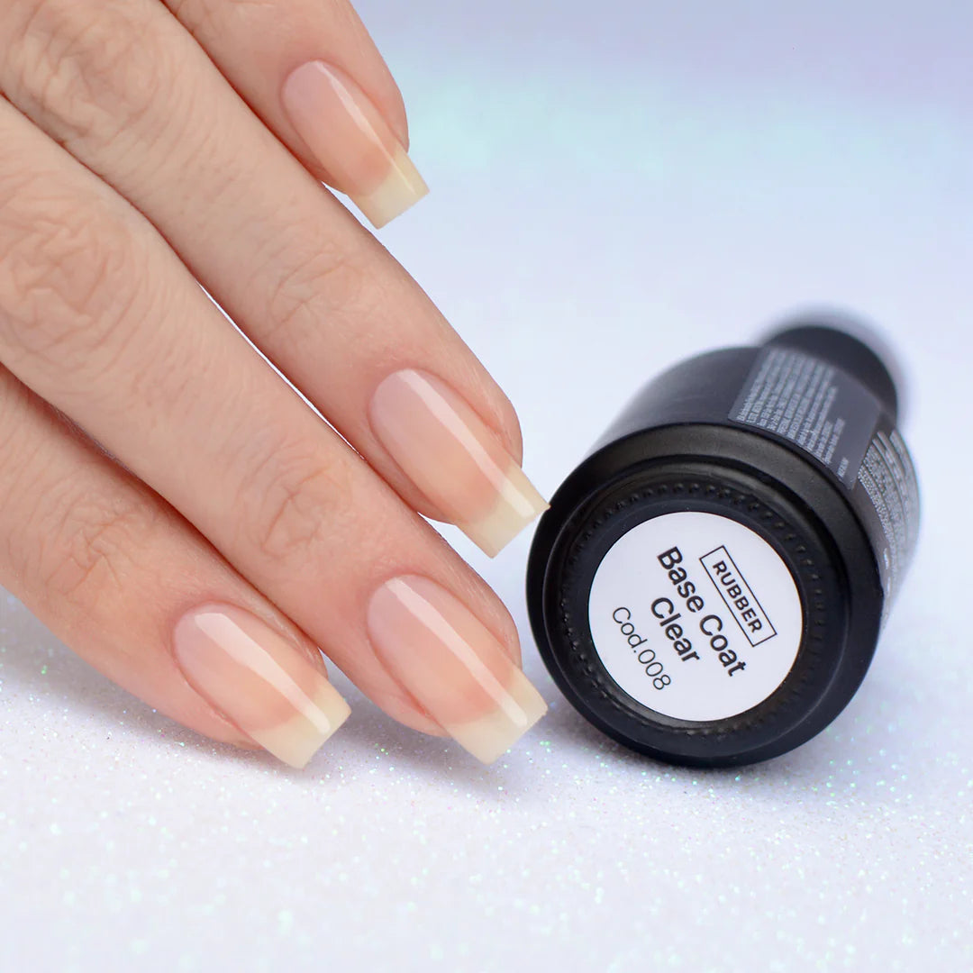 Uñas finas y delgadas: ¿Base Rubber o Builder Gel?