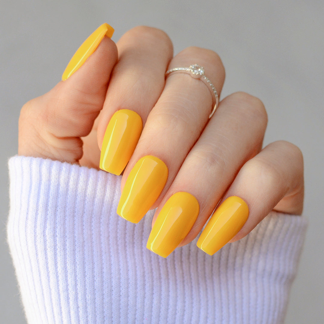 Gel de uñas Walking on Sunshine de 7ml, color vibrante y brillante, en frasco de gel de la marca Mi tienda.