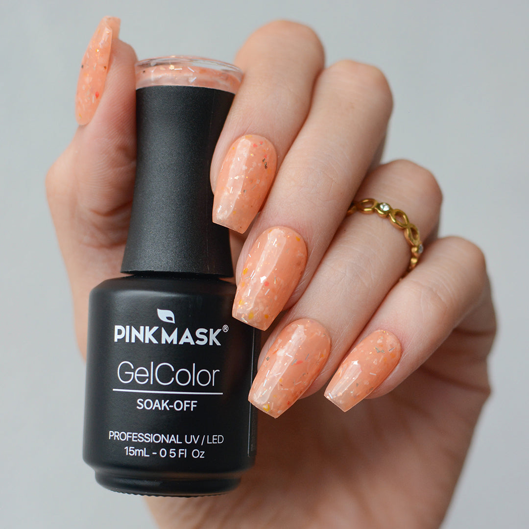 Gel de color Pumpkin de Mi tienda, gel de uñas en tono anaranjado brillante con acabado uniforme y consistente.